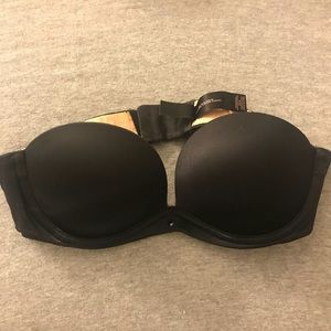 VIctoria Secret Strapless Bra 32A